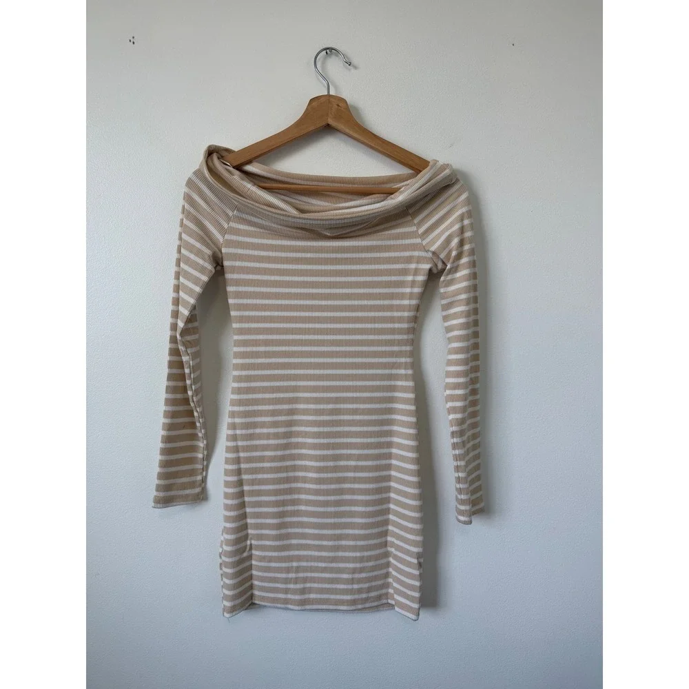 Iris Striped Off-the-Shoulder Mini Bodycon Dress – Taupe – Size large - Picture 6 of 6
